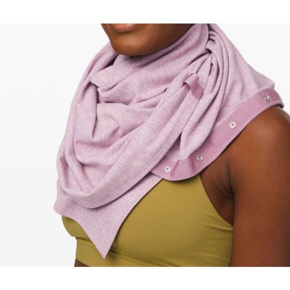 Lululemon Bright Pink Vinyasa Infinity Women’s Scarf - Picture 4 of 10
